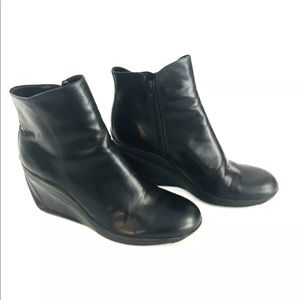 Gianni Bini Leather Ankle Wedge Boots Sz 7M New